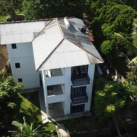 Zero Nero Hotel Unawatuna Exterior photo
