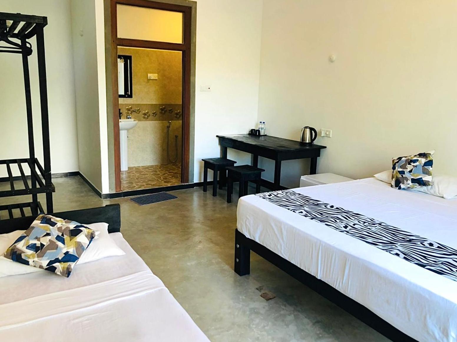Zero Nero Hotel Unawatuna Room photo
